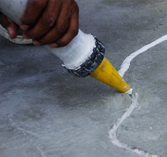 Các bước xử lý mặt sàn trước khi sơn Epoxy